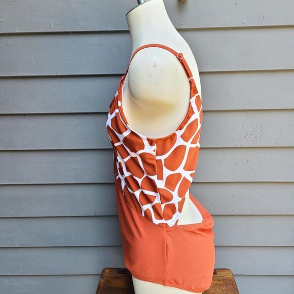 Coral Reef One Piece Swim Suit Open Back Giraffe Rust Print size Large 12/14 - Picture 3 of 10